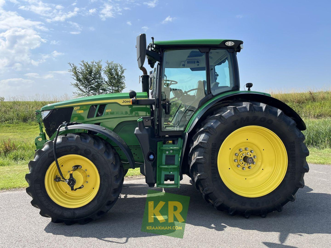 John Deere 6R 185 - Tractor: foto 2 John Deere 6R 185 - Tractor: foto 2