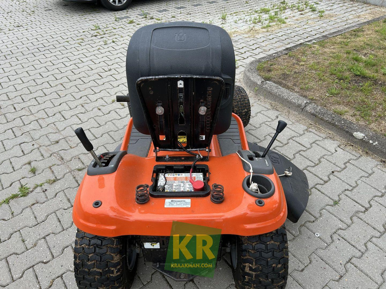 TS 138 M zitmaaier Husqvarna - Cortacésped: foto 4 TS 138 M zitmaaier Husqvarna - Cortacésped: foto 4