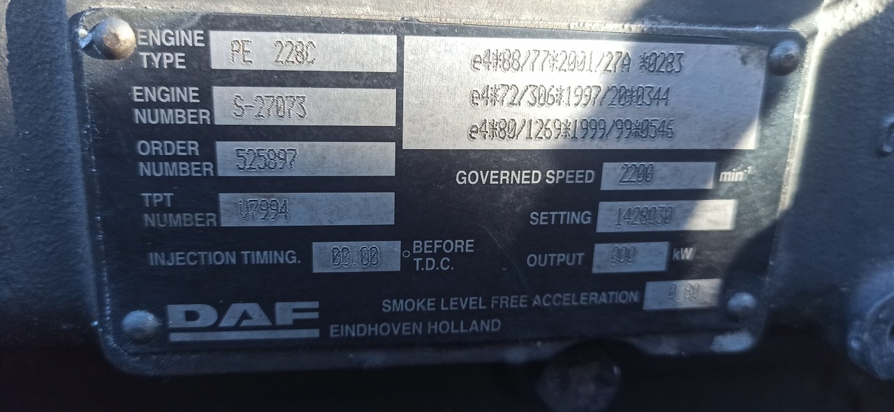 DAF 2 x CF 75 310 PE228 C - Motor y piezas para Camión: foto 5 DAF 2 x CF 75 310 PE228 C - Motor y piezas para Camión: foto 5