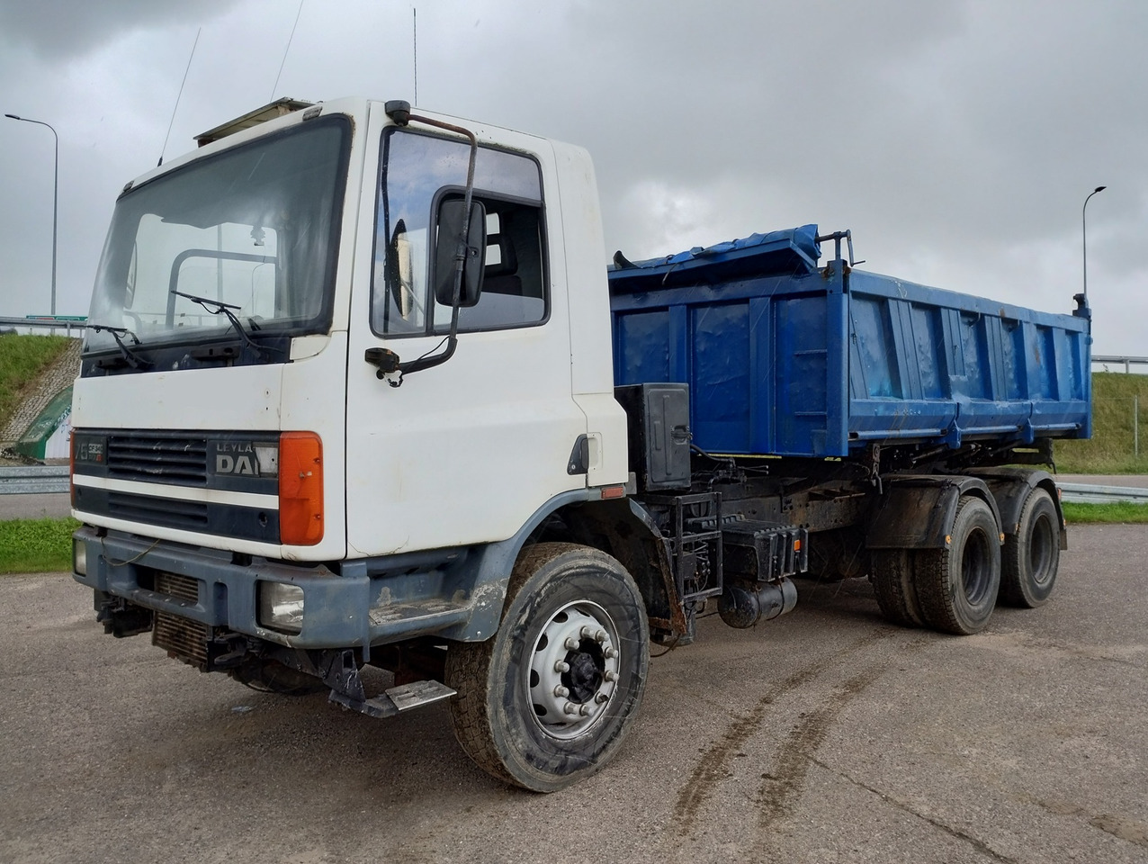 DAF 75 CF ATI 340 6x4 - Camión volquete: foto 1 DAF 75 CF ATI 340 6x4 - Camión volquete: foto 1