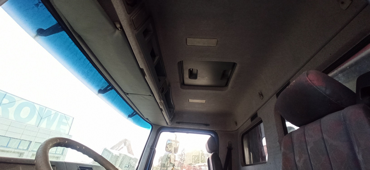 MERCEDES-BENZ Actros MP1 1831 1835 1840 1843 Low tunnel - Cabina para Camión: foto 4 MERCEDES-BENZ Actros MP1 1831 1835 1840 1843 Low tunnel - Cabina para Camión: foto 4