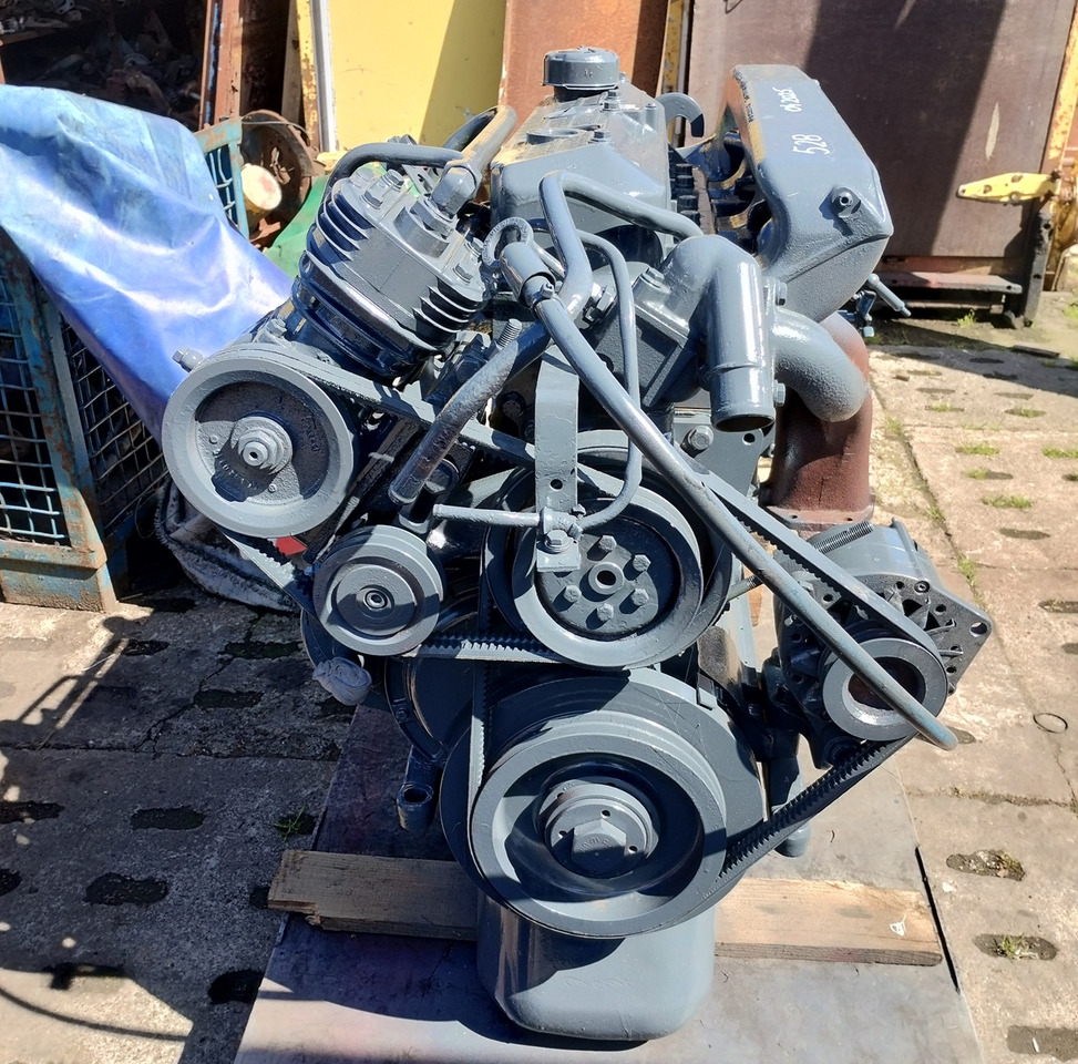 MERCEDES BENZ Engine Silnik Mercedes OM 366 140hp 814 914 1114 1314 - Motor para Camión: foto 3 MERCEDES BENZ Engine Silnik Mercedes OM 366 140hp 814 914 1114 1314 - Motor para Camión: foto 3