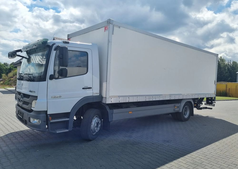 Mercedes-Benz Atego 1224 - Camión frigorífico: foto 1 Mercedes-Benz Atego 1224 - Camión frigorífico: foto 1