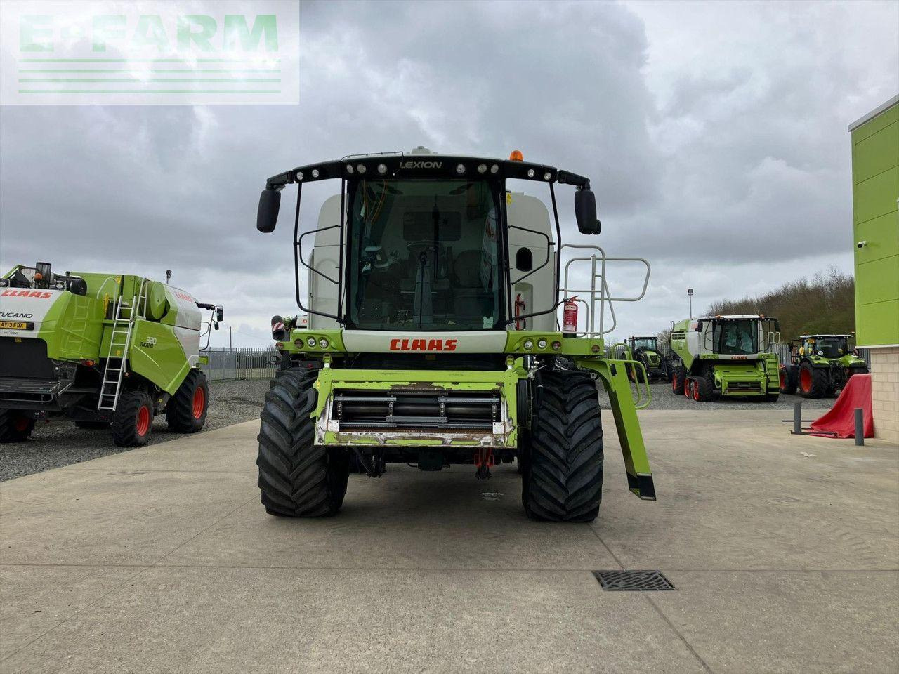 CLAAS LEXION 650 - Cosechadora de granos: foto 2 CLAAS LEXION 650 - Cosechadora de granos: foto 2