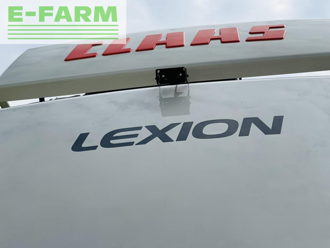 Cosechadora de granos CLAAS LEXION 8800 TT E5: foto 9 Cosechadora de granos CLAAS LEXION 8800 TT E5: foto 9