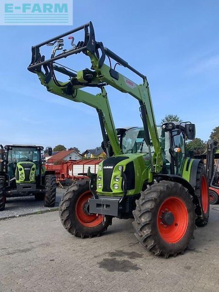 CLAAS arion 420 - Tractor: foto 1 CLAAS arion 420 - Tractor: foto 1