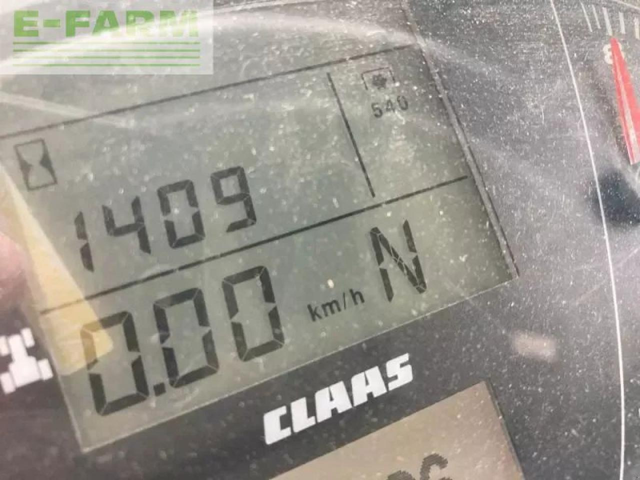 Tractor CLAAS axion 810 cmatic cebis CMATIC CEBIS: foto 12 Tractor CLAAS axion 810 cmatic cebis CMATIC CEBIS: foto 12