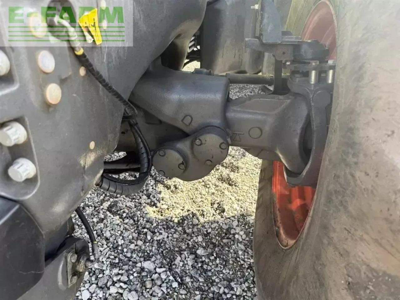 Tractor CLAAS axion 850 cmatic: foto 14