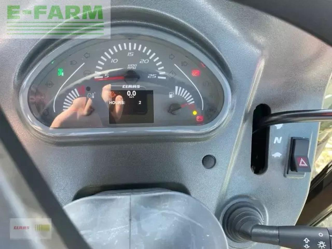 CLAAS elios 210 - Tractor: foto 4 CLAAS elios 210 - Tractor: foto 4