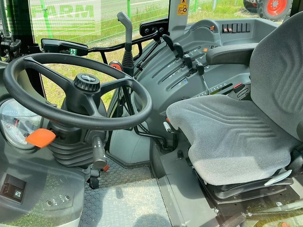 CLAAS elios 210 basic - Tractor: foto 4 CLAAS elios 210 basic - Tractor: foto 4