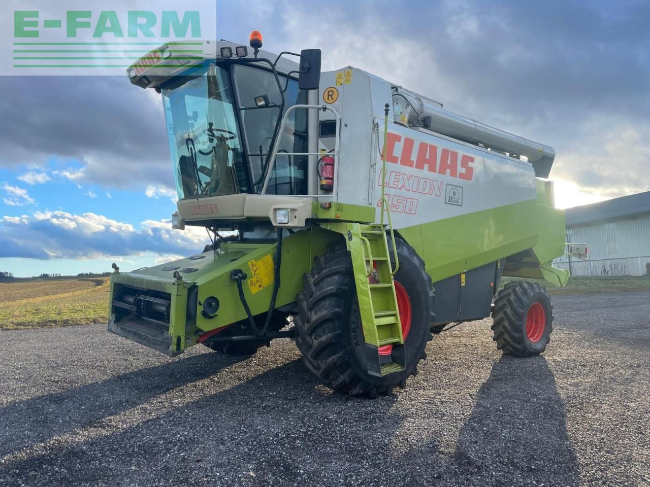 CLAAS lexion 450 - Cosechadora de granos: foto 2 CLAAS lexion 450 - Cosechadora de granos: foto 2