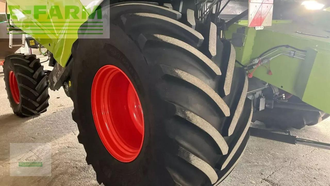 Cosechadora de granos CLAAS tucano 560 montana: foto 23