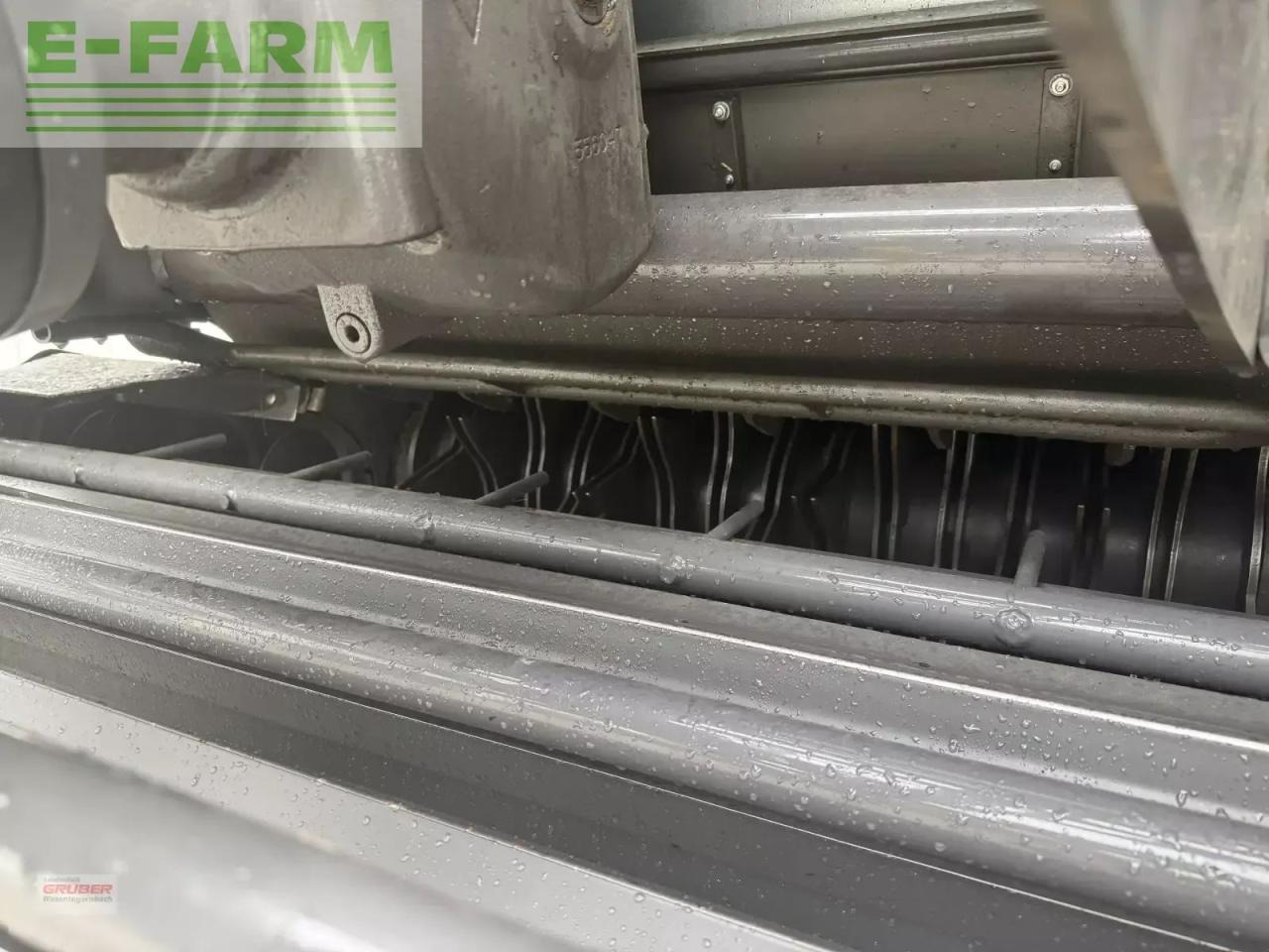 Empacadora de pacas cuadradas CLAAS variant 560 rc pro: foto 9