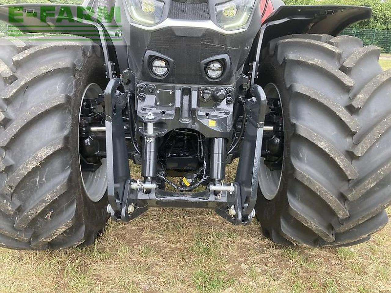 Tractor Case-IH optum 300 cvx CVX: foto 10 Tractor Case-IH optum 300 cvx CVX: foto 10