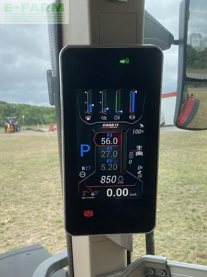 Tractor Case-IH optum 300 cvx CVX: foto 18 Tractor Case-IH optum 300 cvx CVX: foto 18