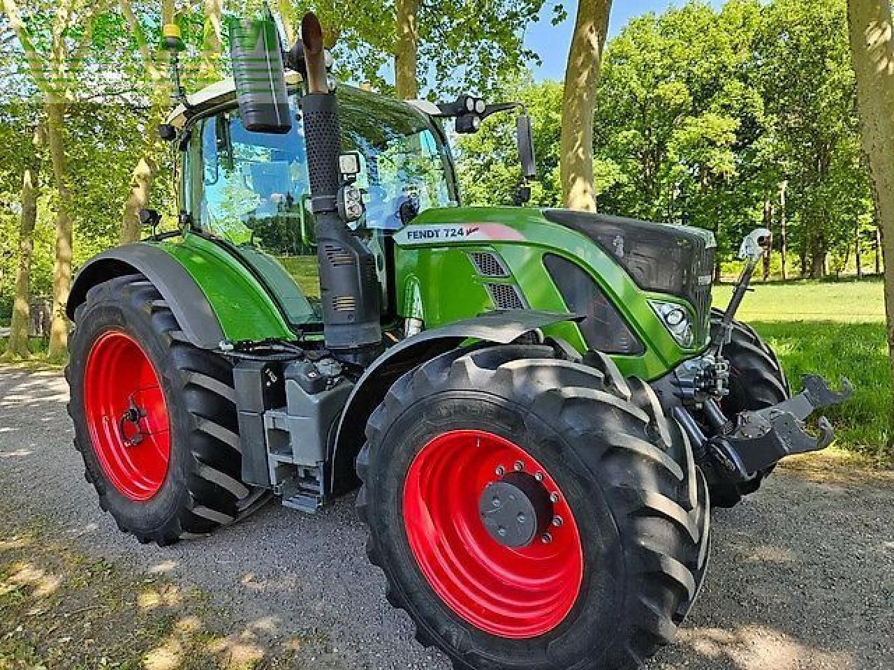 Fendt 724 s4 profi plus (718 720 722 ) - Tractor: foto 2 Fendt 724 s4 profi plus (718 720 722 ) - Tractor: foto 2