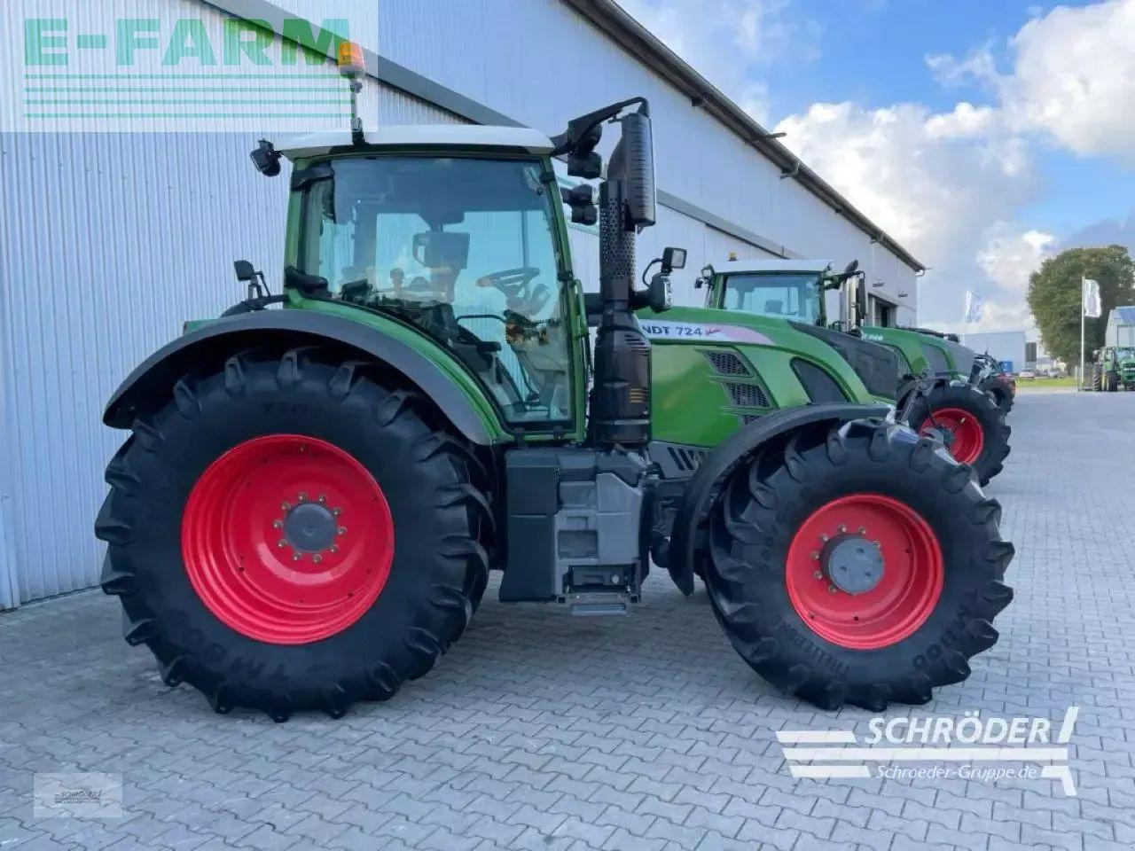 Fendt 724 s4 profi plus - Tractor: foto 2 Fendt 724 s4 profi plus - Tractor: foto 2