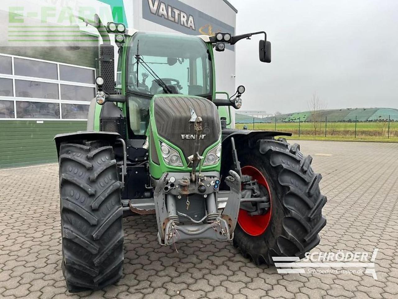 Fendt 724 vario scr profi Profi - Tractor: foto 5 Fendt 724 vario scr profi Profi - Tractor: foto 5