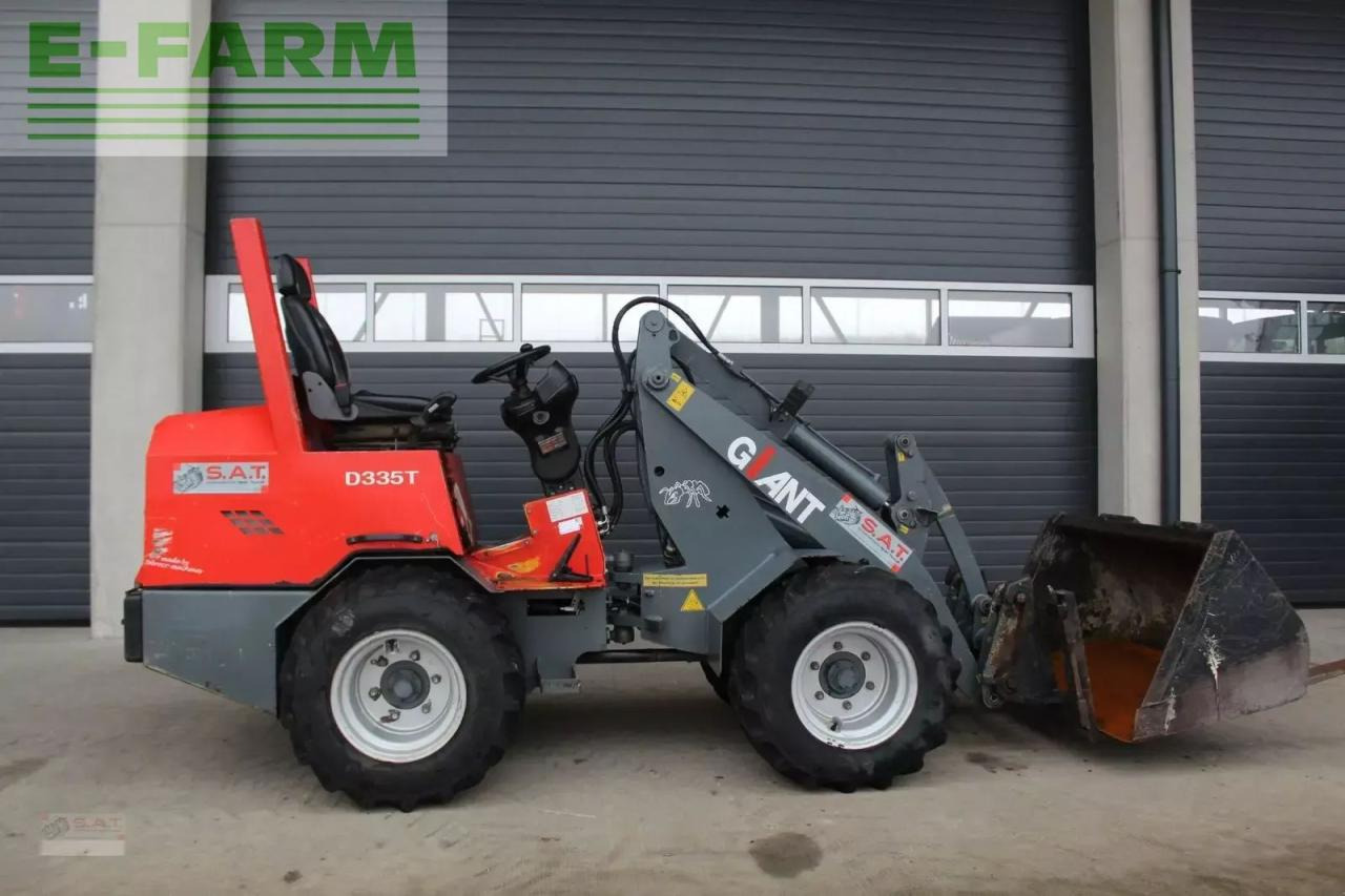 Giant hoflader d 335 t - Cargadora de ruedas: foto 1 Giant hoflader d 335 t - Cargadora de ruedas: foto 1