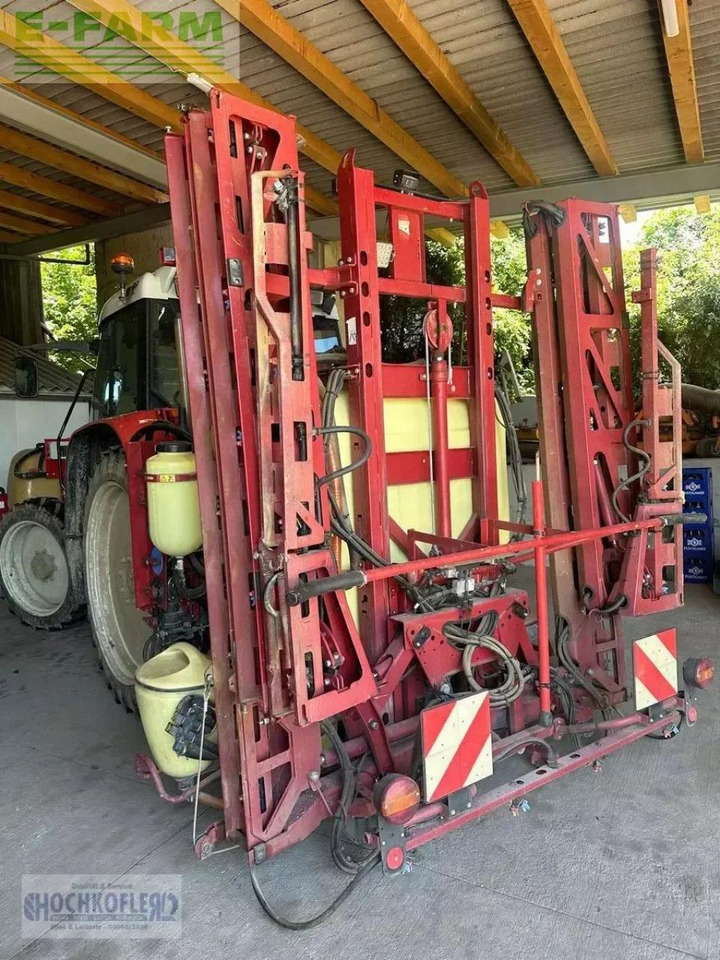 Hardi master 1200 - Pulverizador arrastrado: foto 1 Hardi master 1200 - Pulverizador arrastrado: foto 1