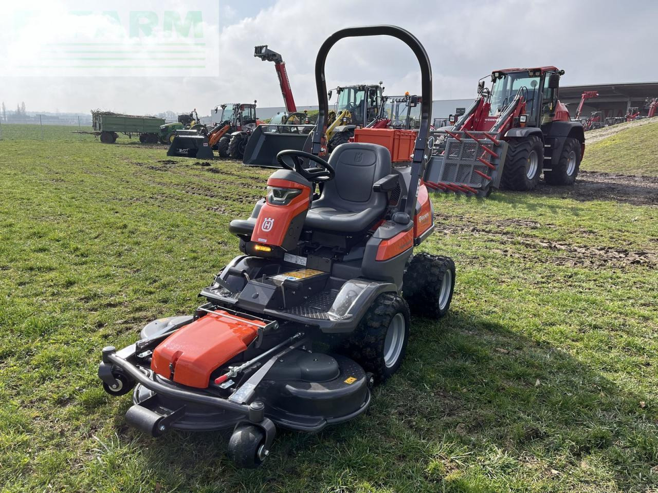 Husqvarna p 524xr efi mit funksteuerung inkl. mähdeck - Tractor: foto 2 Husqvarna p 524xr efi mit funksteuerung inkl. mähdeck - Tractor: foto 2