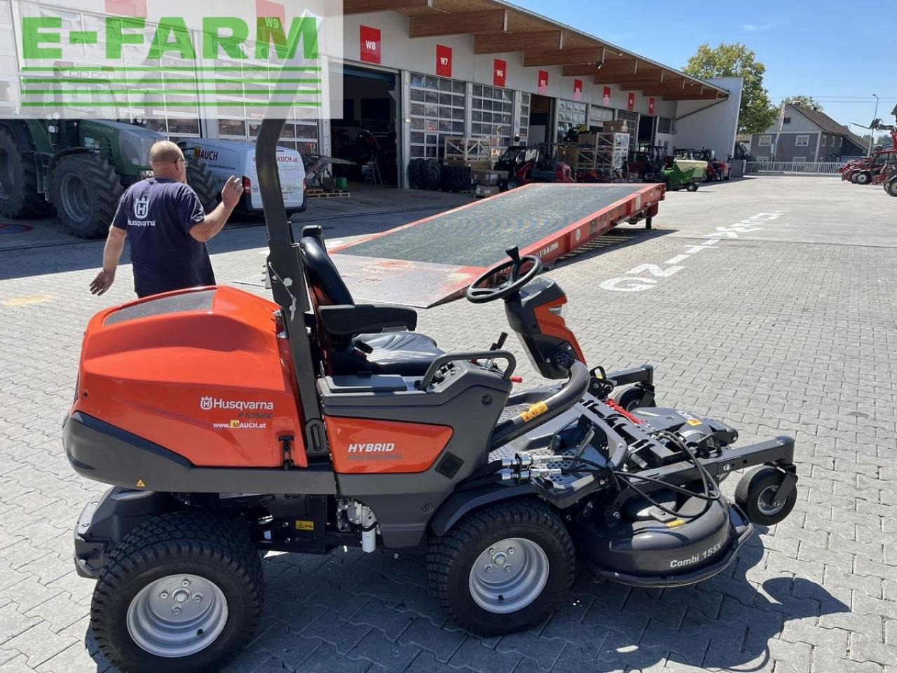 Husqvarna p 535hx hybrid rider nur 10h - Tractor: foto 4 Husqvarna p 535hx hybrid rider nur 10h - Tractor: foto 4