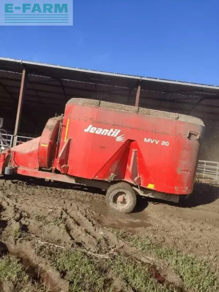 Jeantil mvv20 - Maquinaria ganadera: foto 1 Jeantil mvv20 - Maquinaria ganadera: foto 1