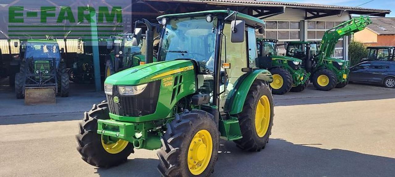 John Deere 5058e - Tractor: foto 2 John Deere 5058e - Tractor: foto 2