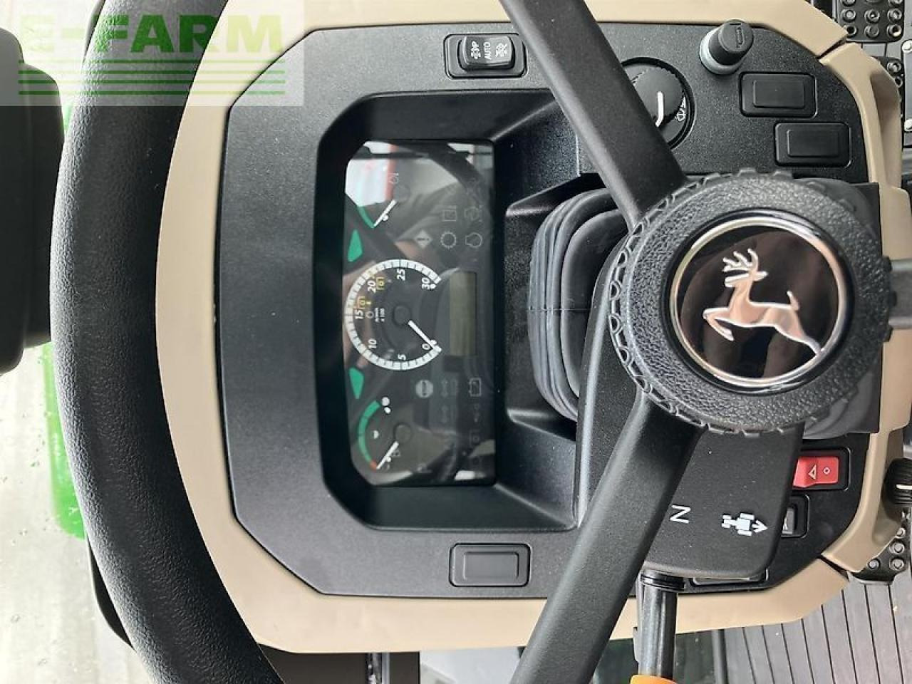 John Deere 5058e - Tractor: foto 4 John Deere 5058e - Tractor: foto 4