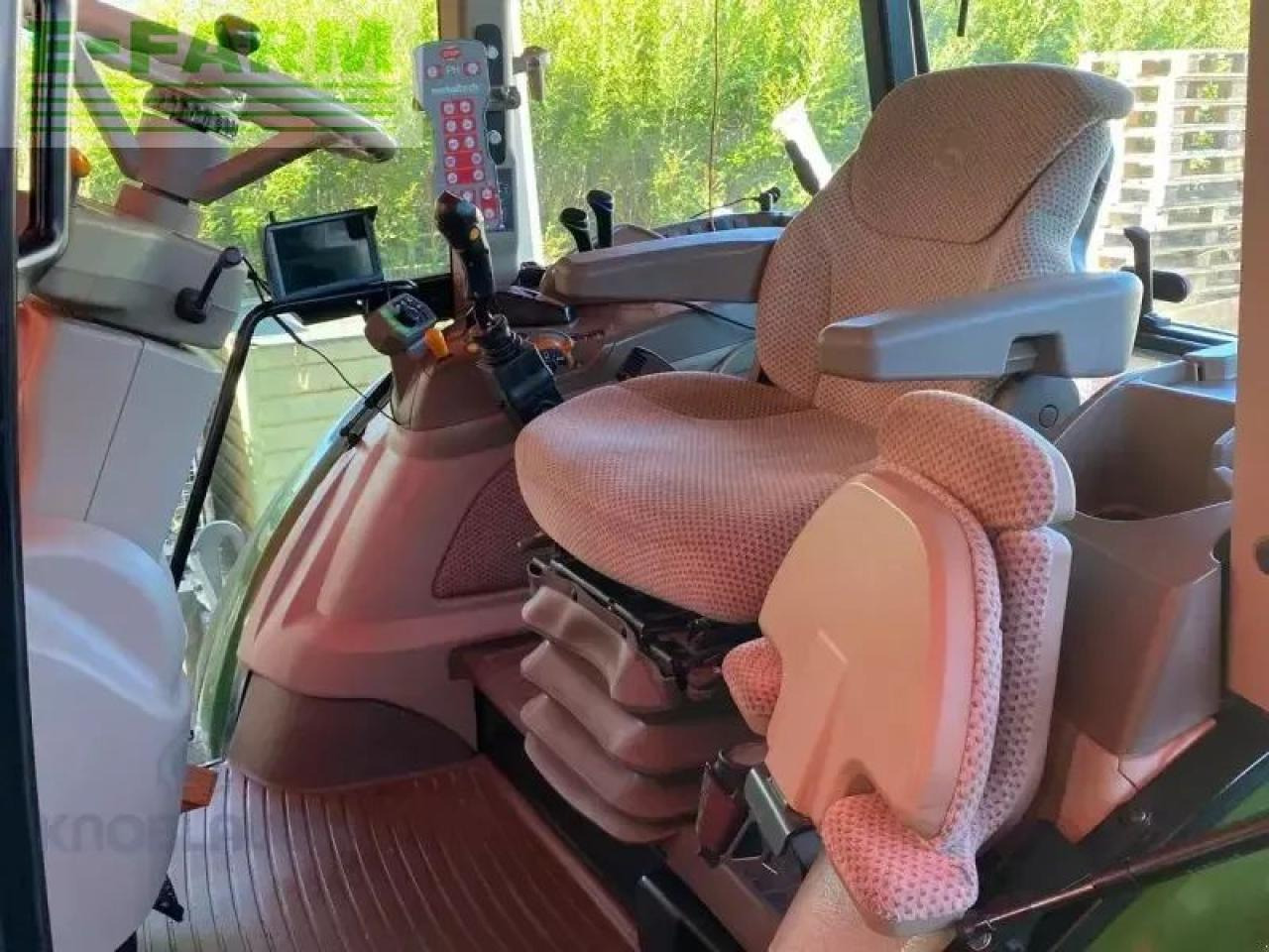 Tractor John Deere 5100r: foto 6