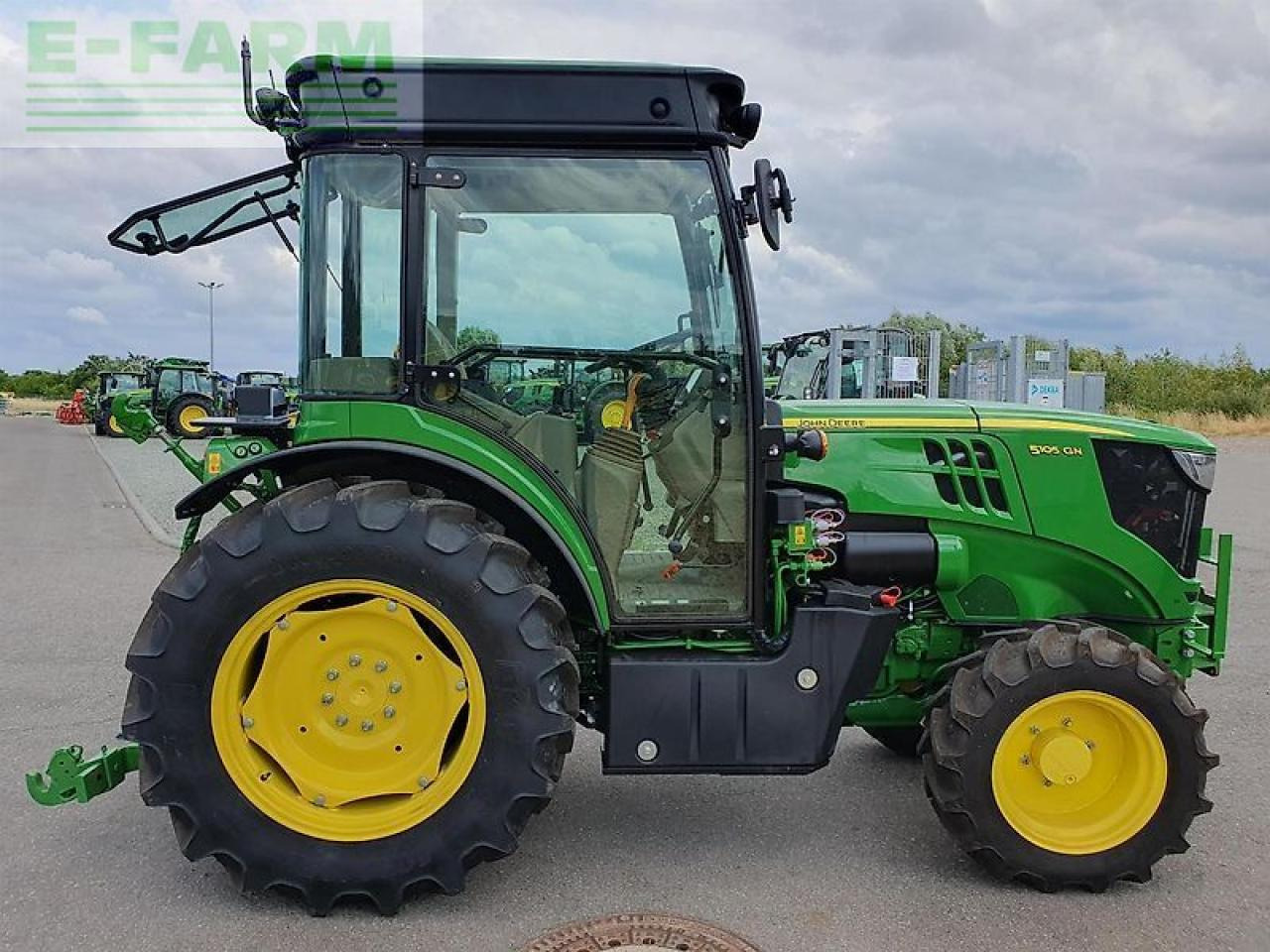 Tractor John Deere 5105gn stufe v: foto 9