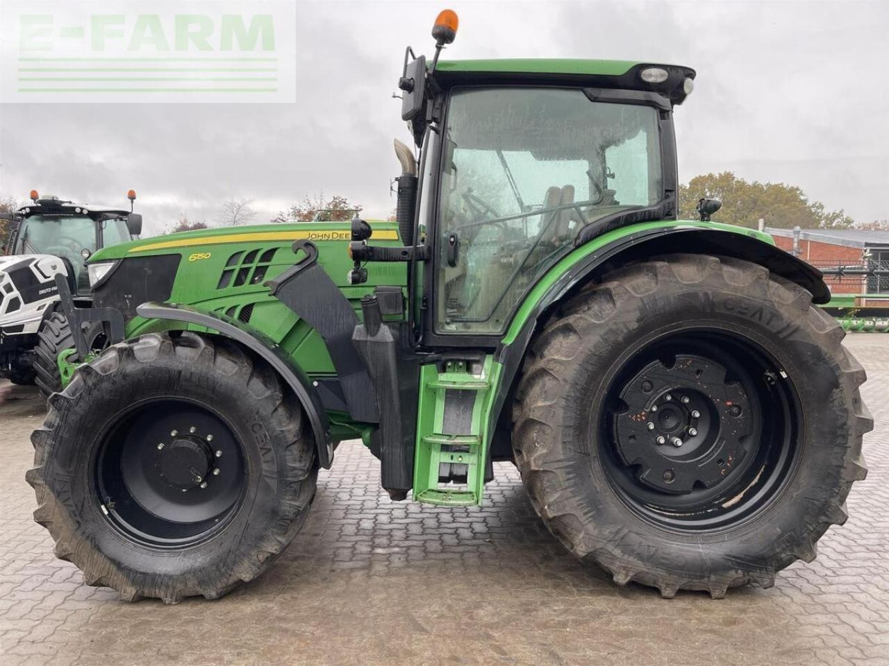 John Deere 6150r - Tractor: foto 4 John Deere 6150r - Tractor: foto 4