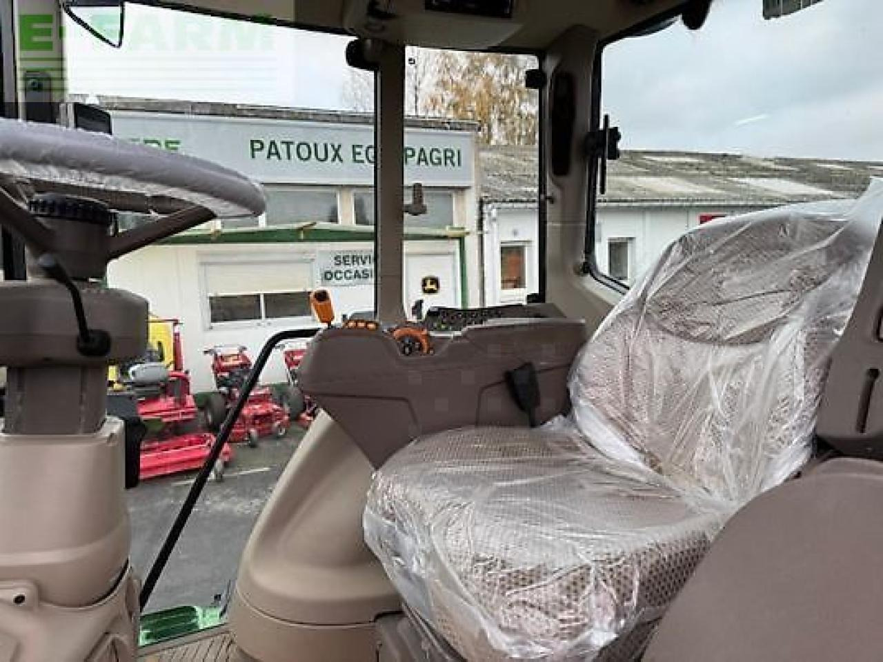 Tractor John Deere 6155m: foto 7