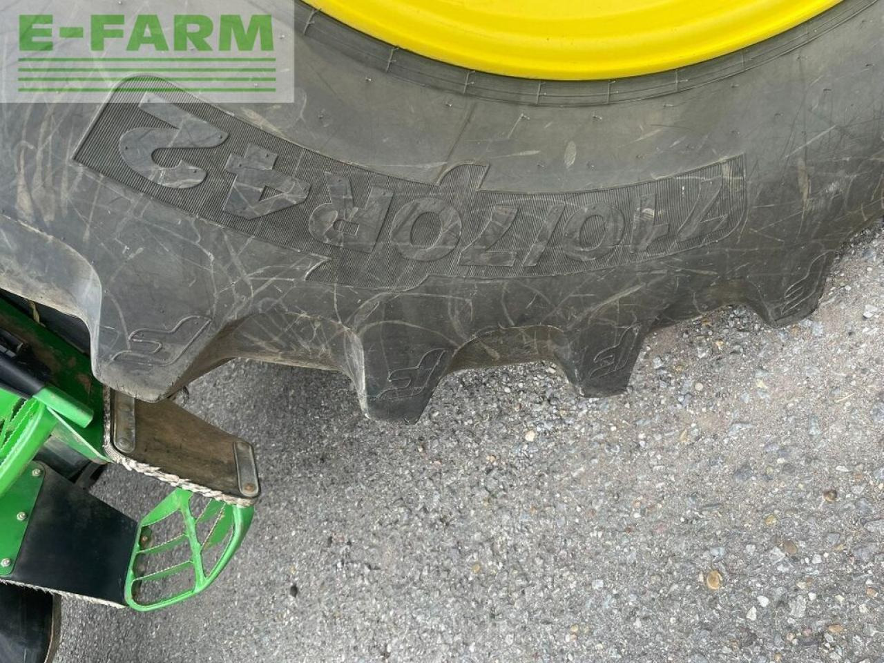 Tractor John Deere 6250r: foto 12