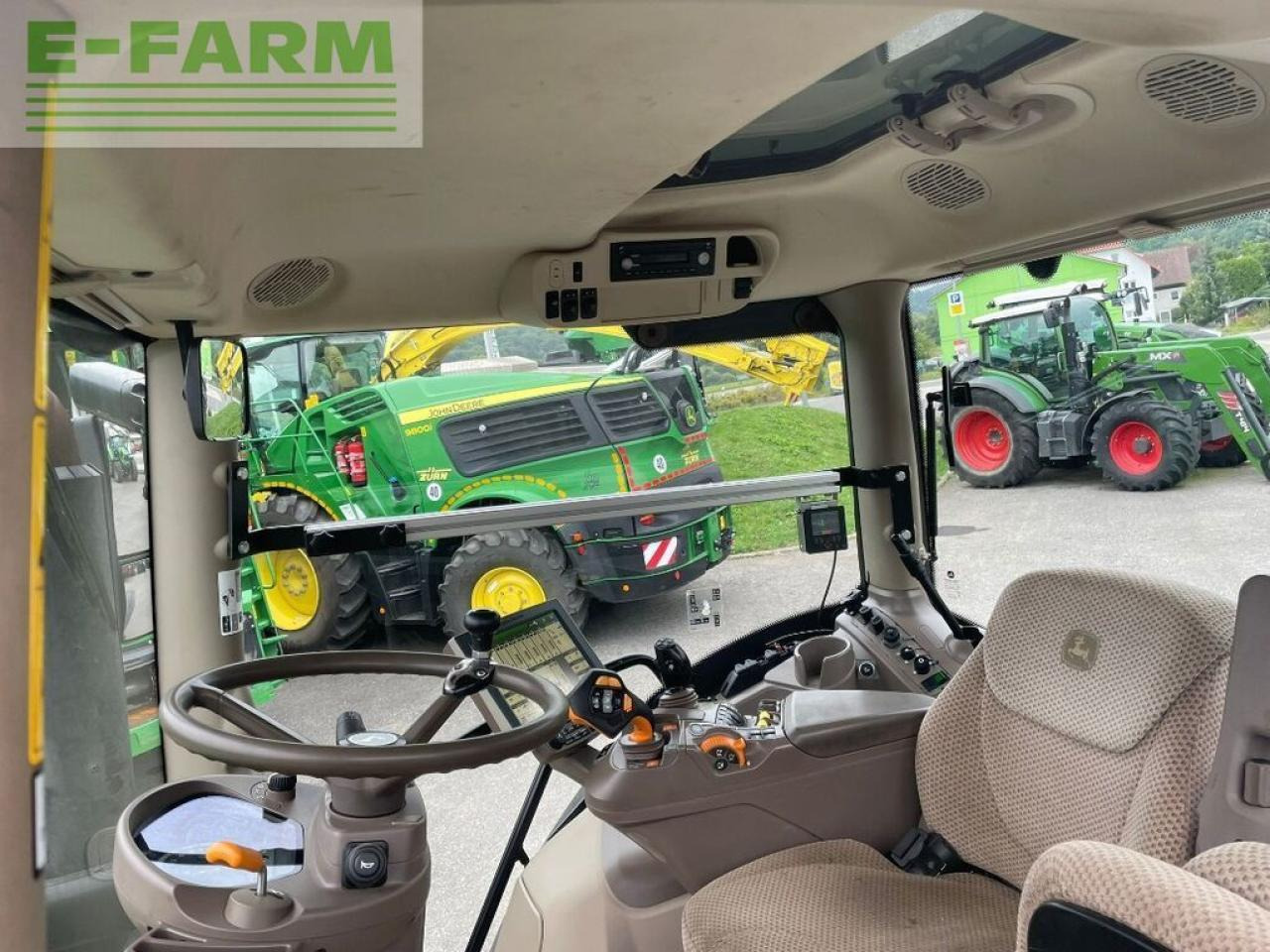 Tractor John Deere 6250r: foto 10