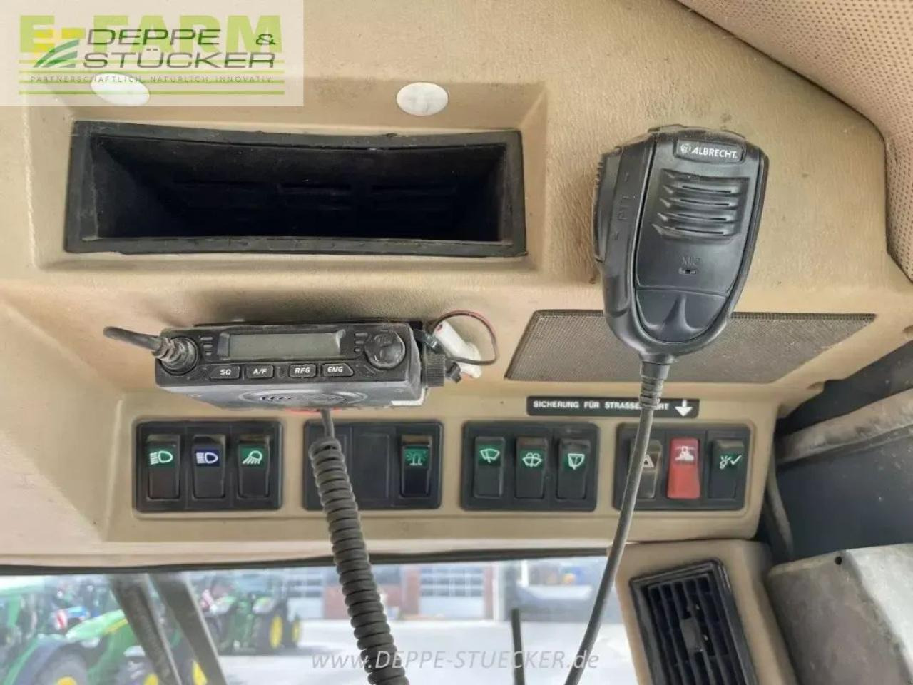 Cosechadora de forraje John Deere 6810: foto 8 Cosechadora de forraje John Deere 6810: foto 8