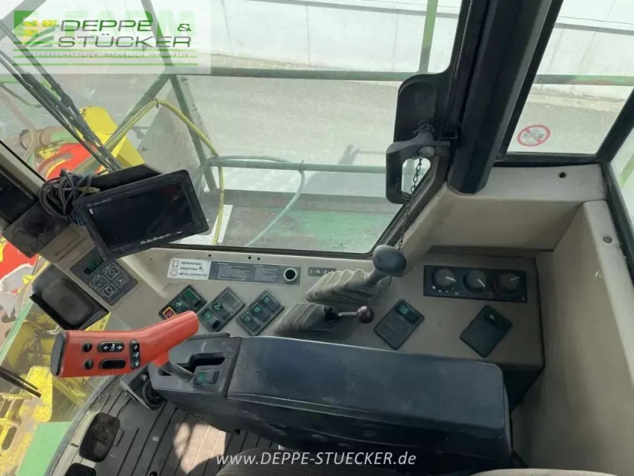 Cosechadora de forraje John Deere 6810: foto 11 Cosechadora de forraje John Deere 6810: foto 11