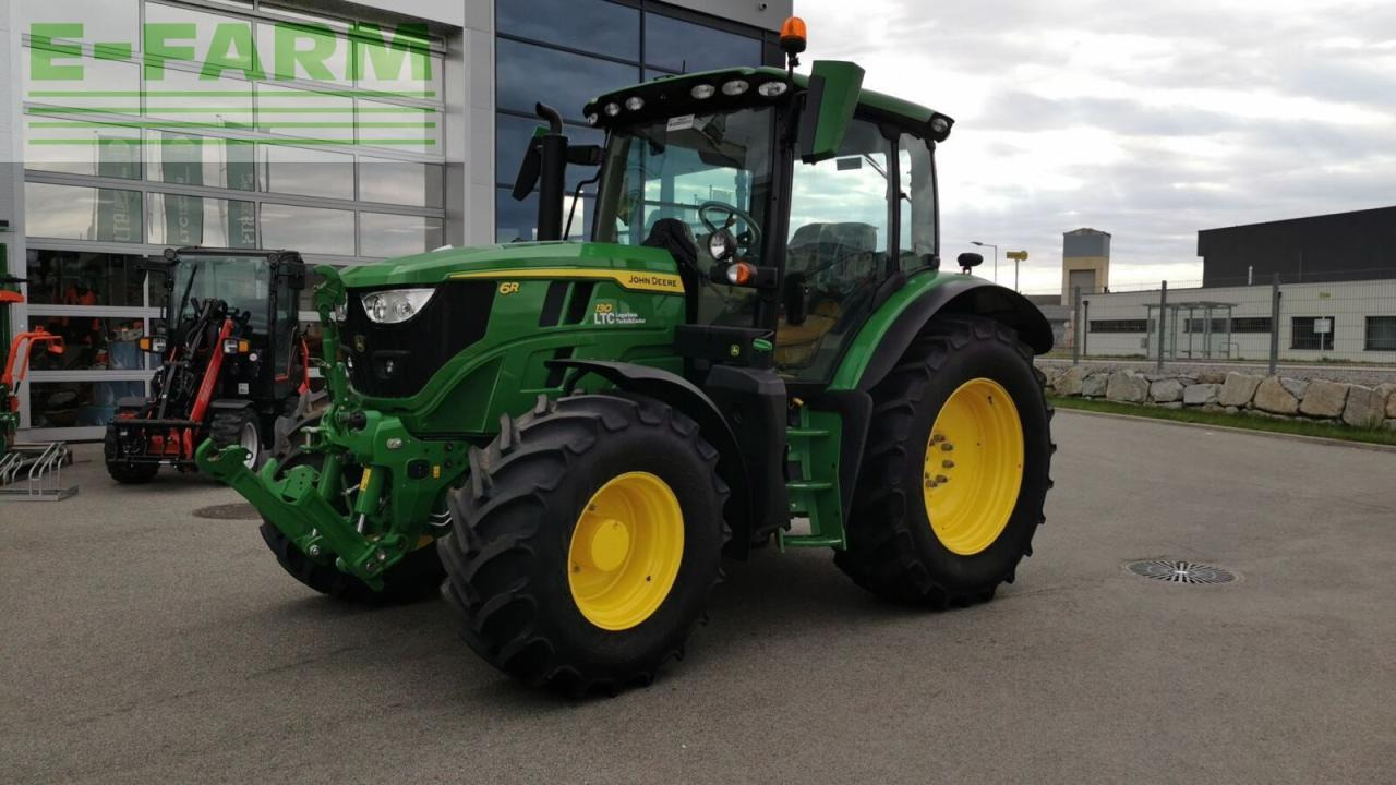 John Deere 6r 130 - Tractor: foto 1 John Deere 6r 130 - Tractor: foto 1