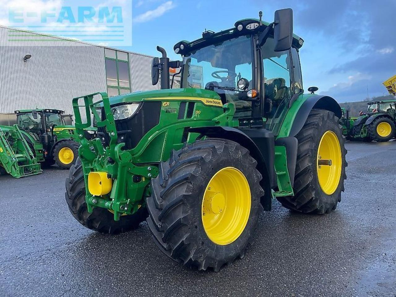 John Deere 6r130 / 6r 130 - Tractor: foto 2 John Deere 6r130 / 6r 130 - Tractor: foto 2