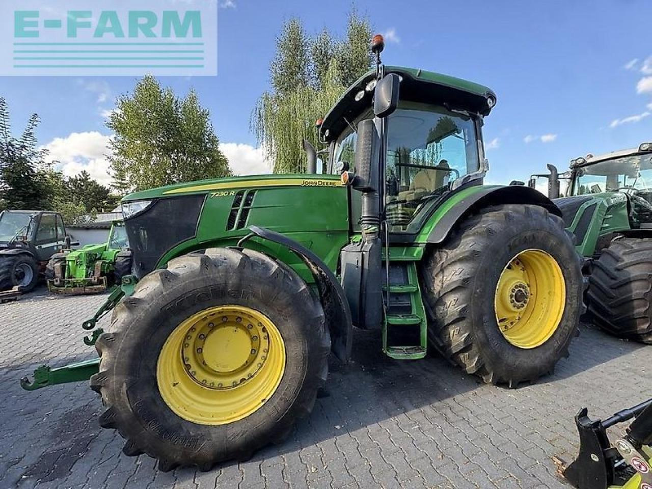 Tractor John Deere 7230r: foto 9