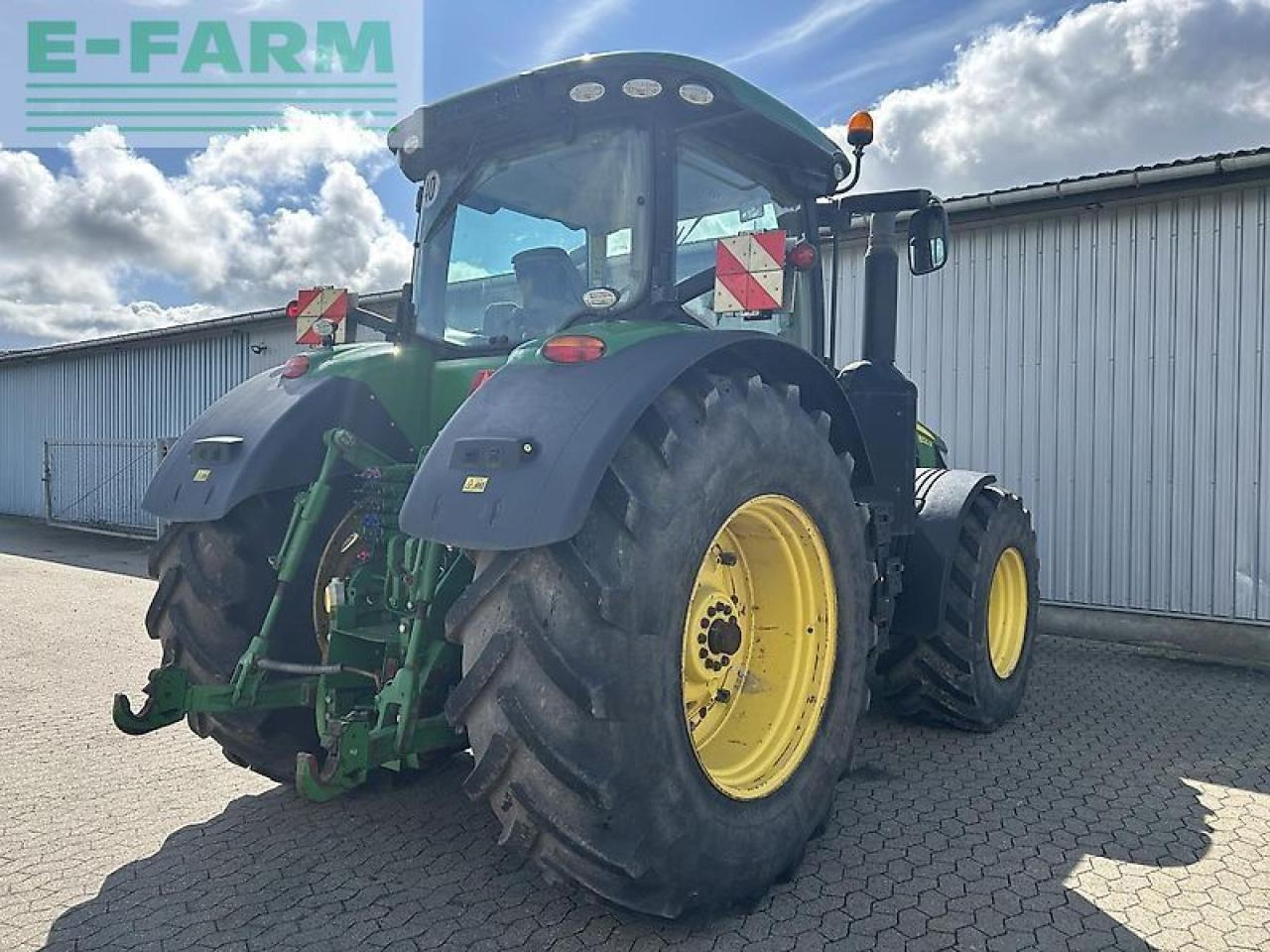 Tractor John Deere 8320r: foto 14 Tractor John Deere 8320r: foto 14