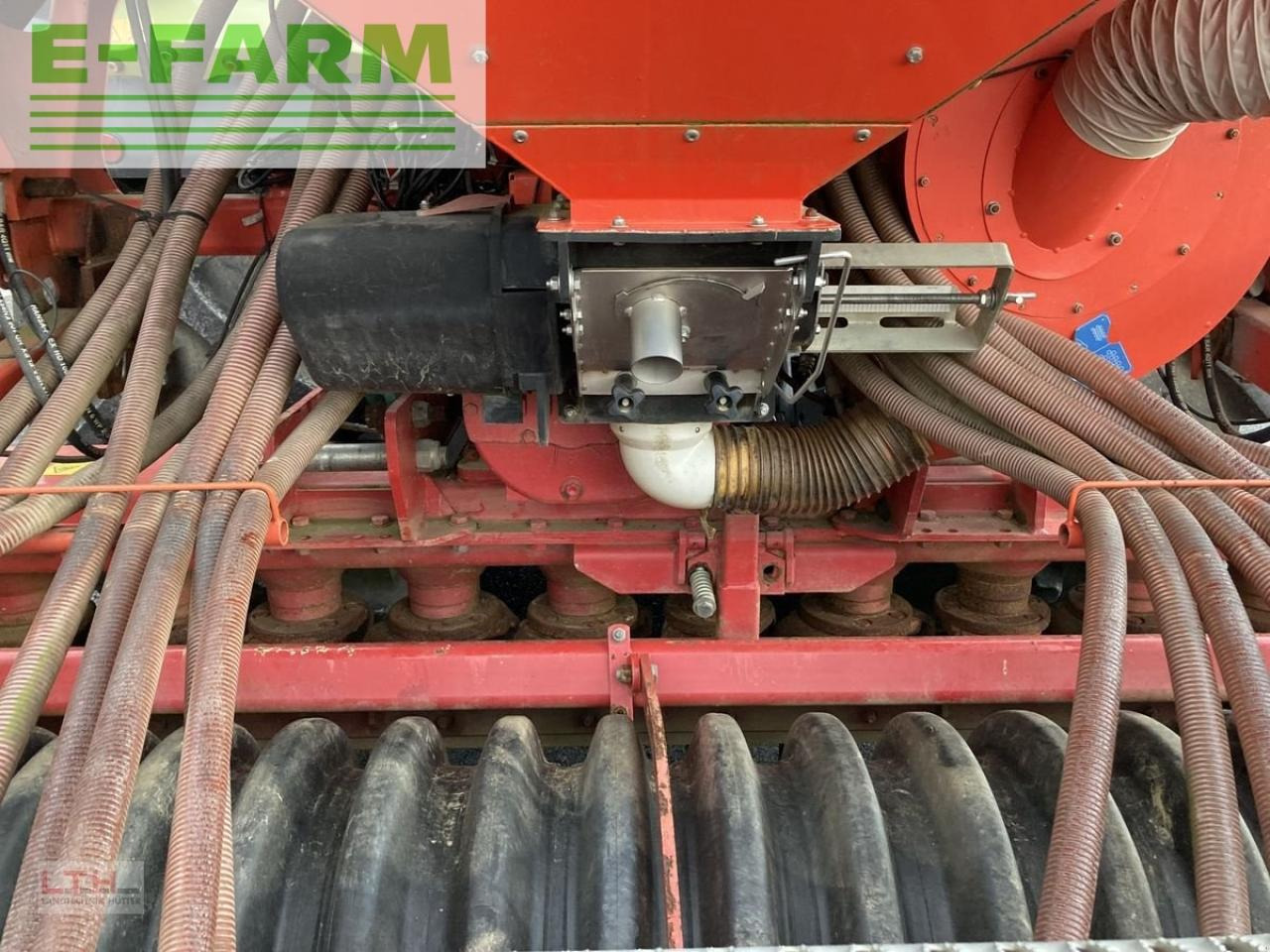 Kverneland ngs 101 mit kuhn venta lc 4000 - Combinado de siembra: foto 5 Kverneland ngs 101 mit kuhn venta lc 4000 - Combinado de siembra: foto 5