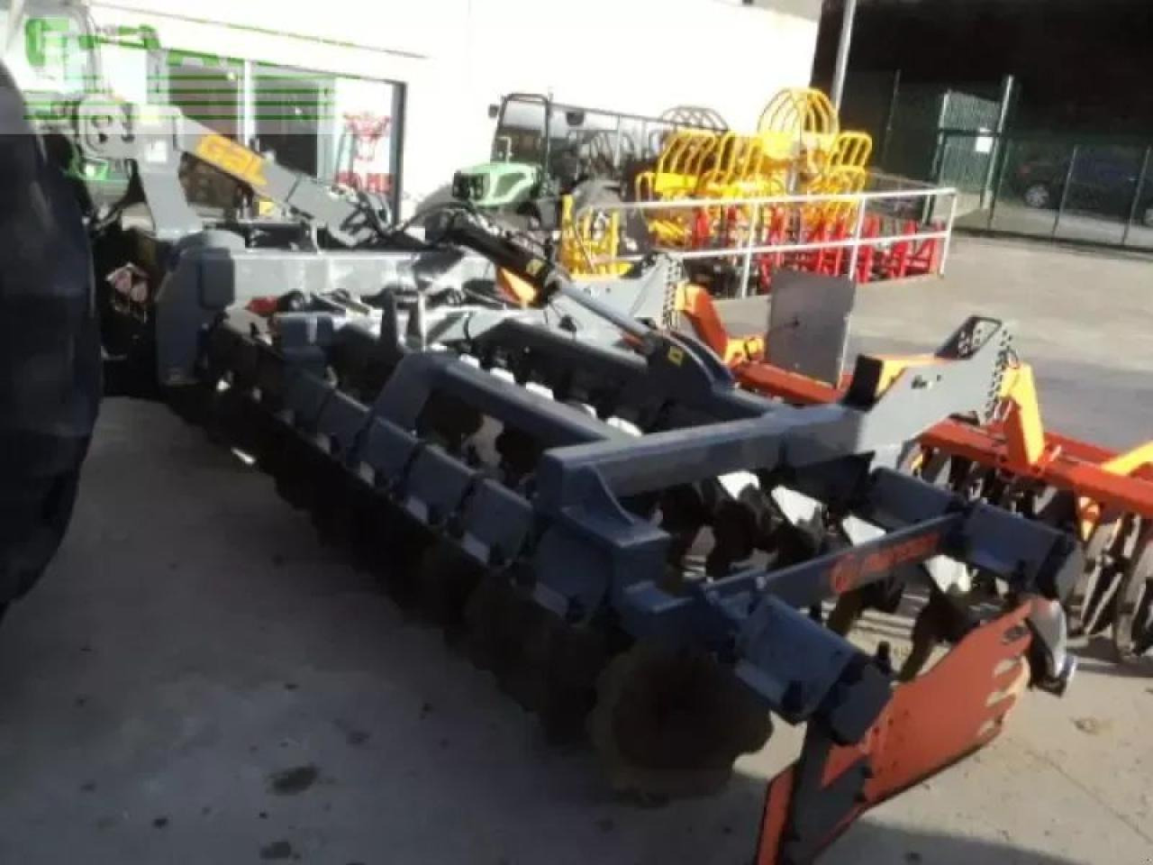 Mandam déchaumeur à disques - Cultivador: foto 4 Mandam déchaumeur à disques - Cultivador: foto 4