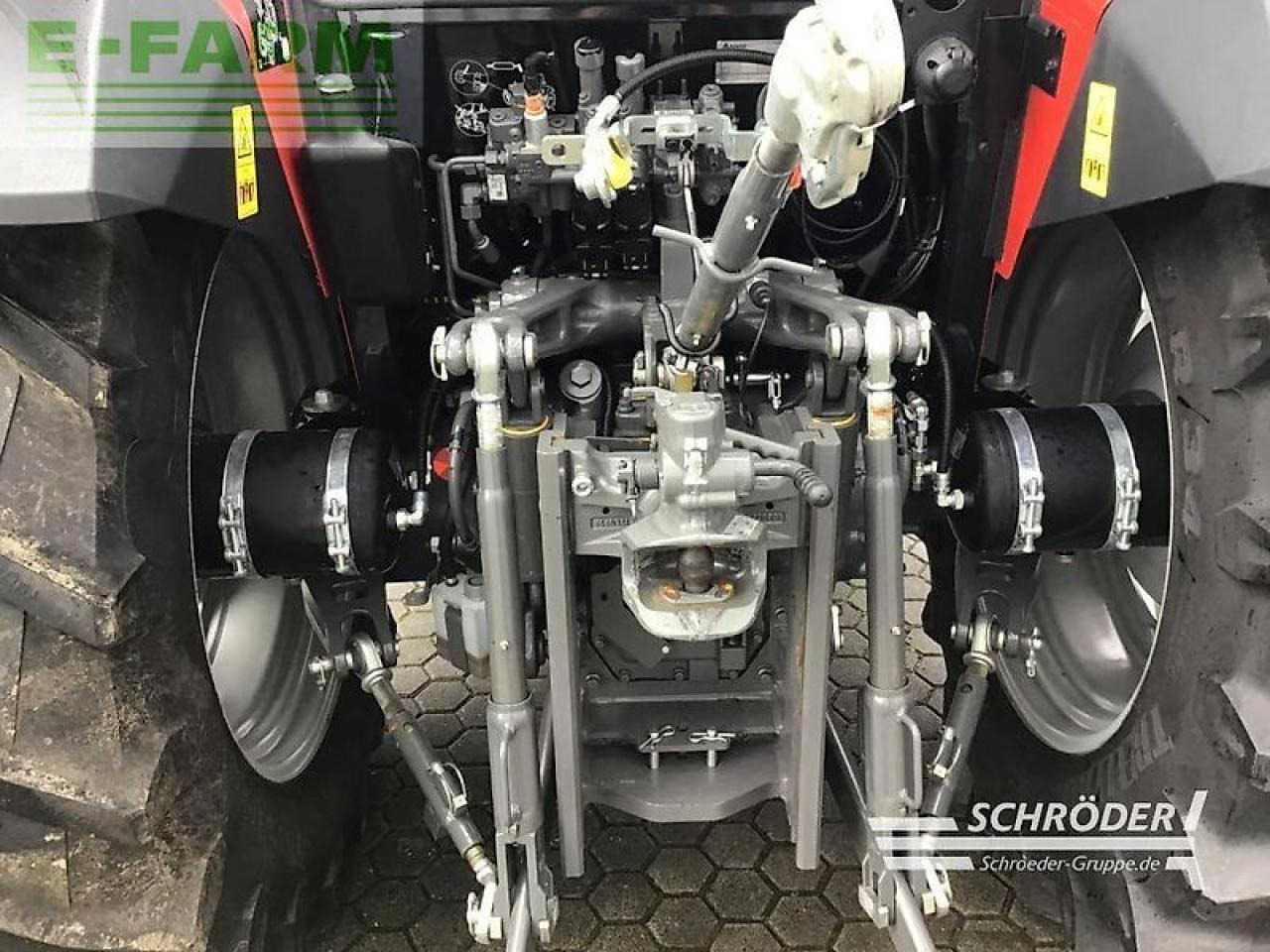 Massey Ferguson 4709 m cab essential - Tractor: foto 5 Massey Ferguson 4709 m cab essential - Tractor: foto 5