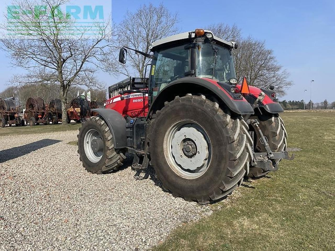 Massey Ferguson 8690 - Tractor: foto 2 Massey Ferguson 8690 - Tractor: foto 2