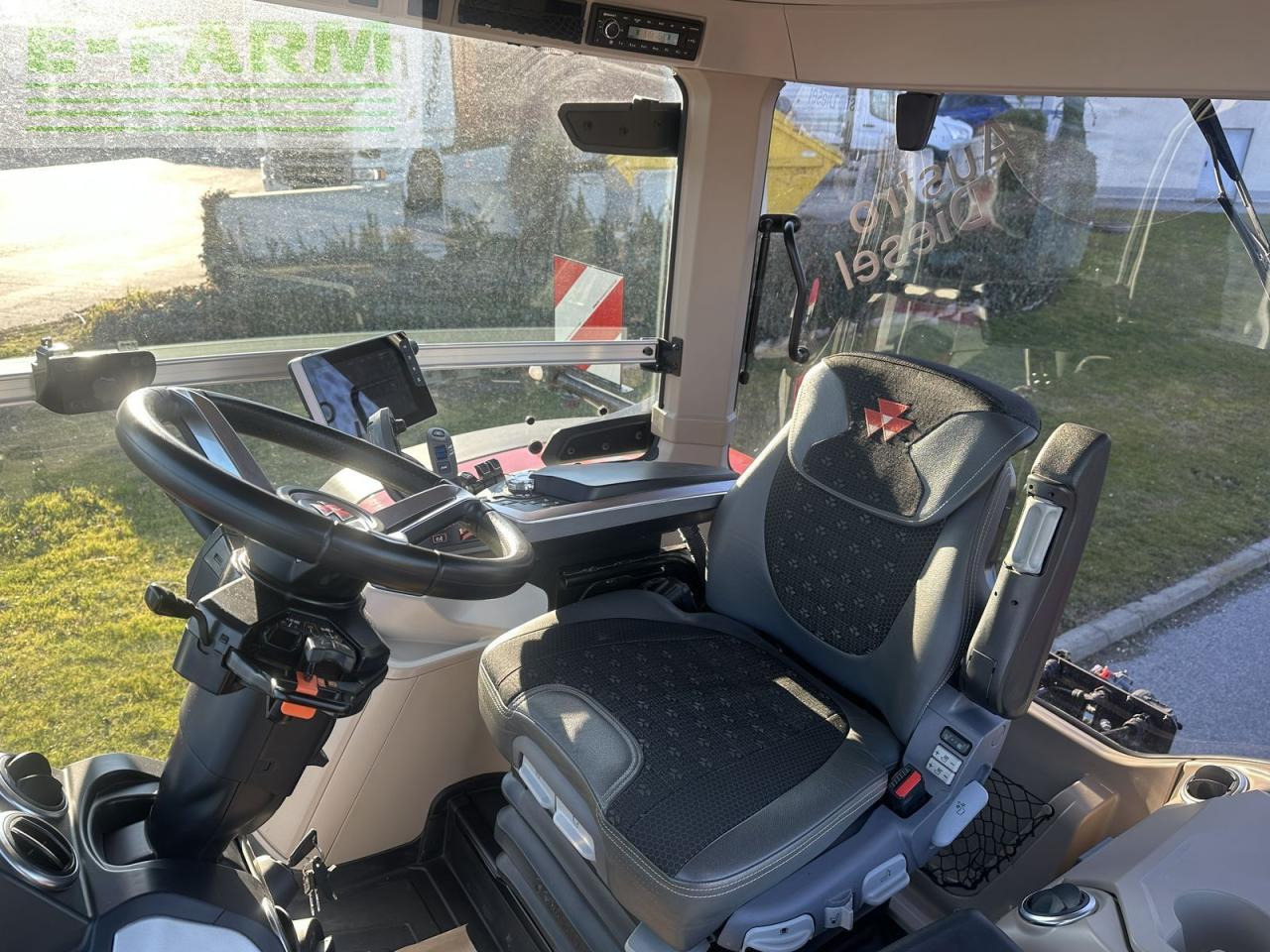 Tractor Massey Ferguson mf 8s.265: foto 10