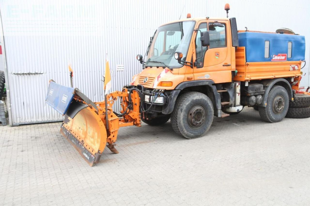 Mercedes-Benz unimog u 400 - Tractor: foto 1 Mercedes-Benz unimog u 400 - Tractor: foto 1
