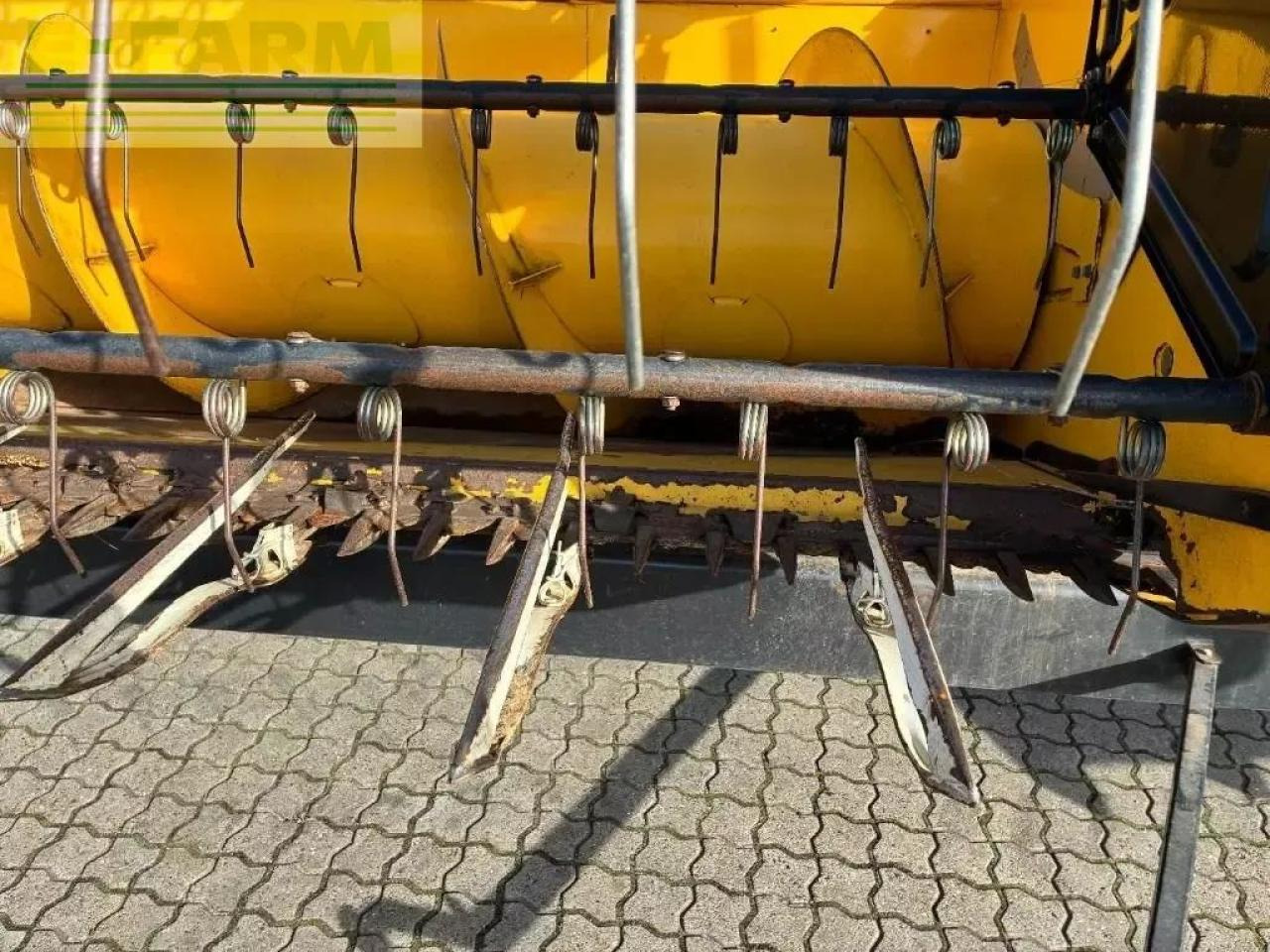 Cosechadora de granos New Holland cr 9080: foto 6 Cosechadora de granos New Holland cr 9080: foto 6