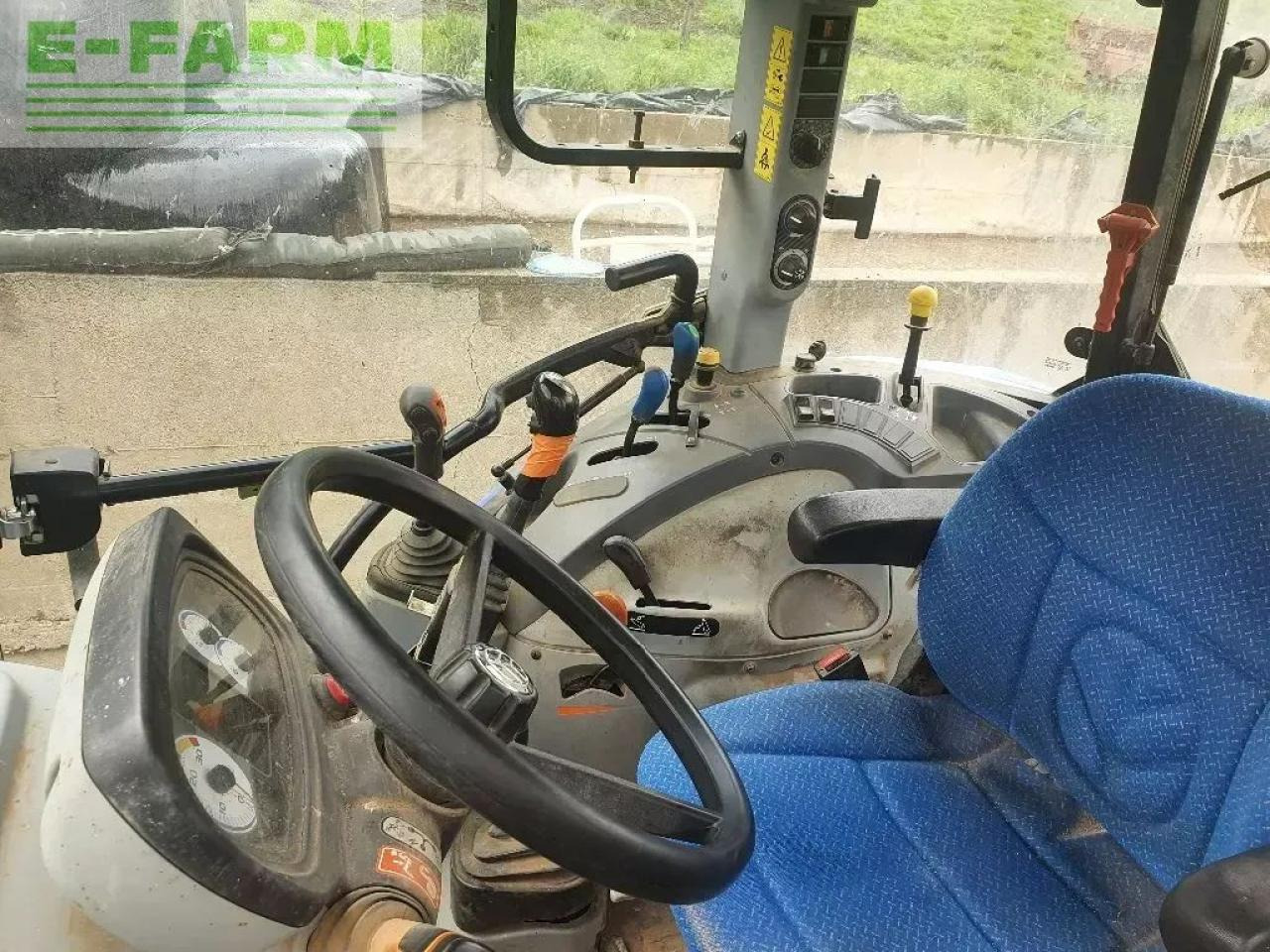 New Holland t4-85 - Tractor: foto 3 New Holland t4-85 - Tractor: foto 3