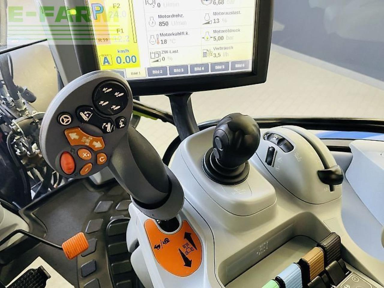 Tractor New Holland t6.160 autocommand: foto 23 Tractor New Holland t6.160 autocommand: foto 23